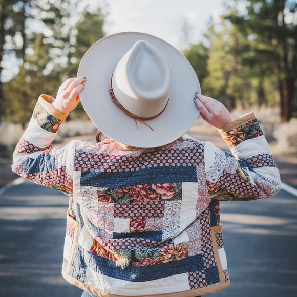 Handmade Quilt Jacket – Ayora Jacket Pattern – Upcycled Vintage Quilt (M/L) - Picture 4 of 10